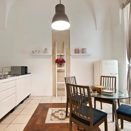 Xenia Old Town - Selection * 레체